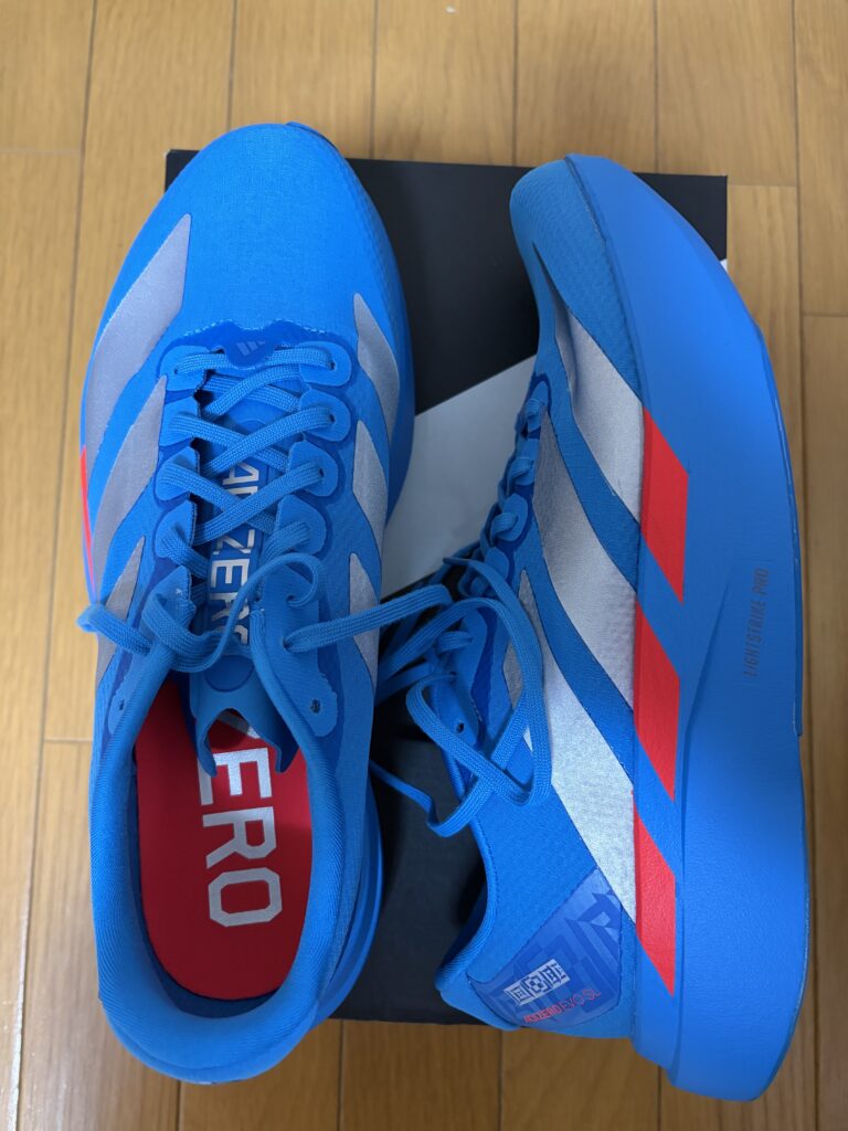 2025年12月に買ったAdizero EVO SL WOVEN。カラーバリエーションも豊富!