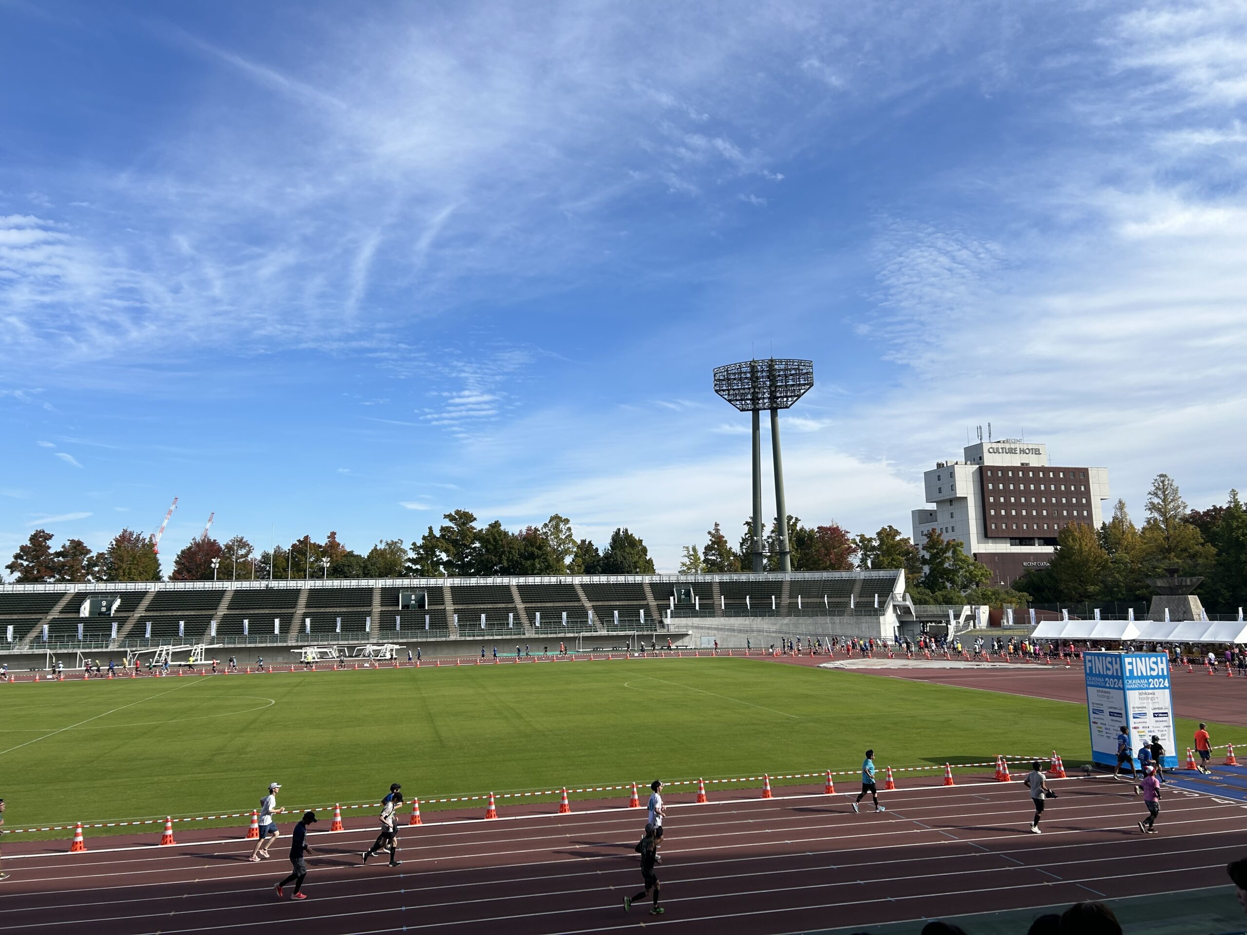 おかやまマラソン攻略① 気象コンディション編｜2022〜2025年の天候・完走率・優勝タイムを比較